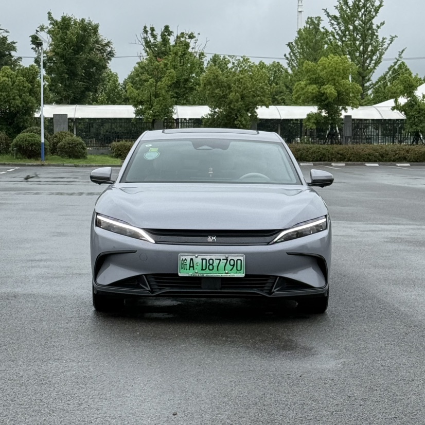BYD Han 2024 car image #2
