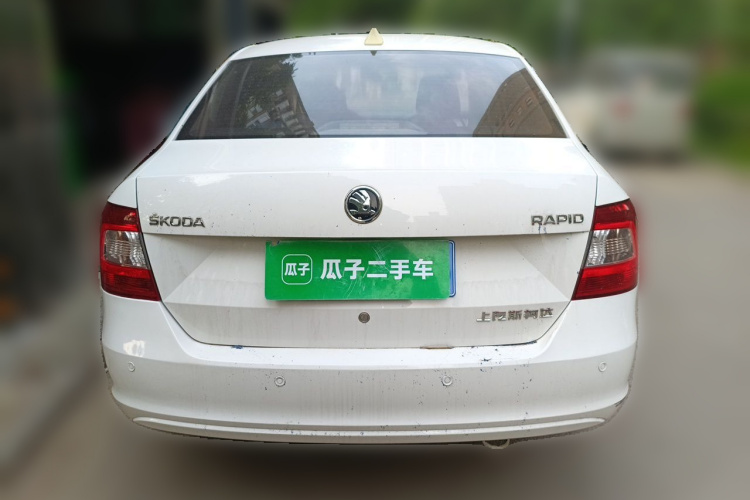 Skoda Rapid 2017 #6 Skoda Rapid 2017 car image #6