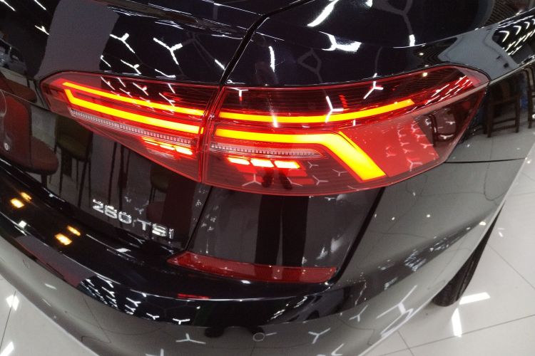 Volkswagen Passat 2024 car image #8