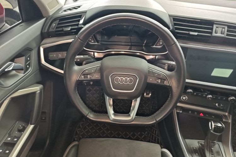 Audi Q3 2023 #11 Audi Q3 2023 car image #11