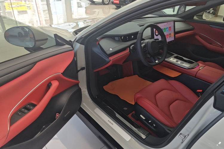 MI SU7 2025 car image #16