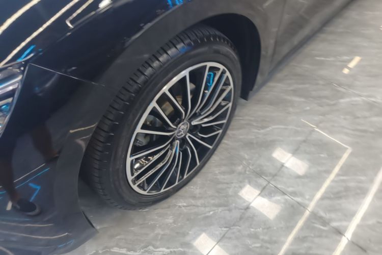 BYD Han 2023 car image #7