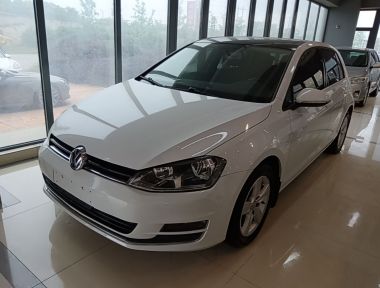 Volkswagen Golf 2015 car image 