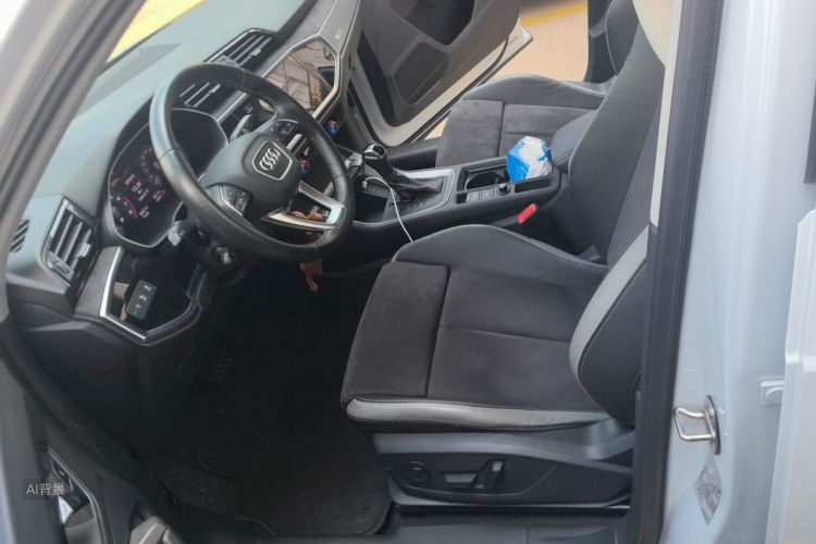 Audi Q3 2019 #17 Audi Q3 2019 car image #17