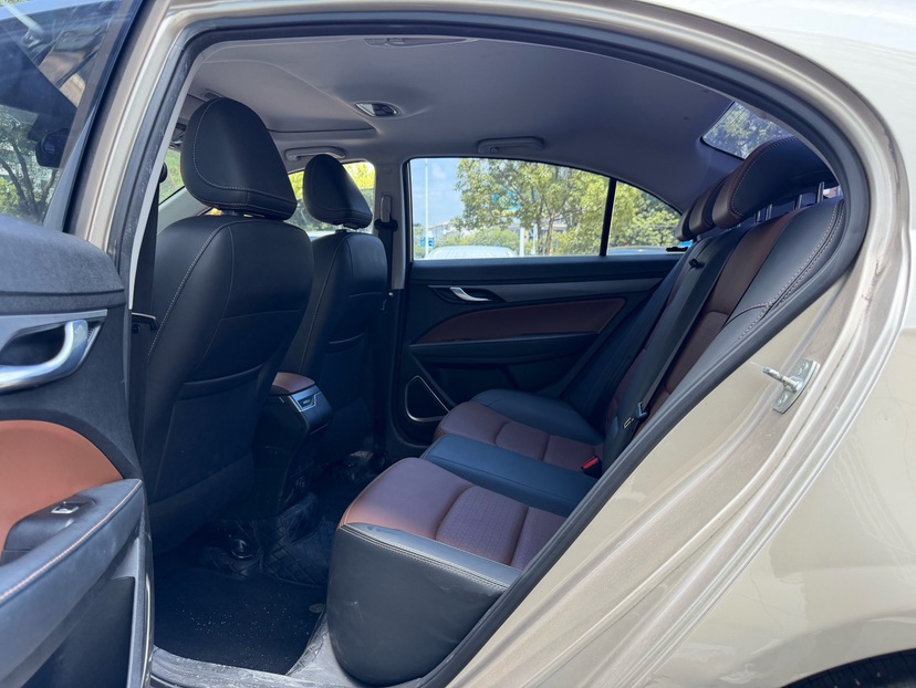 GEELY Emgrand 2021 car image #6