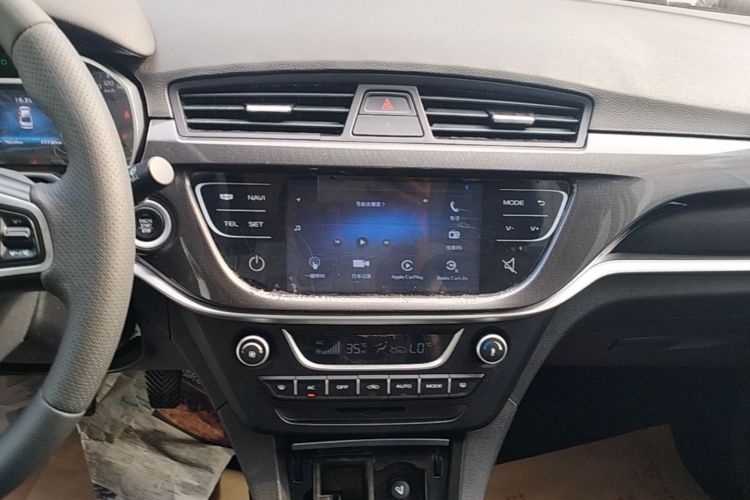 GEELY Emgrand 2017 #13 GEELY Emgrand 2017 car image #13