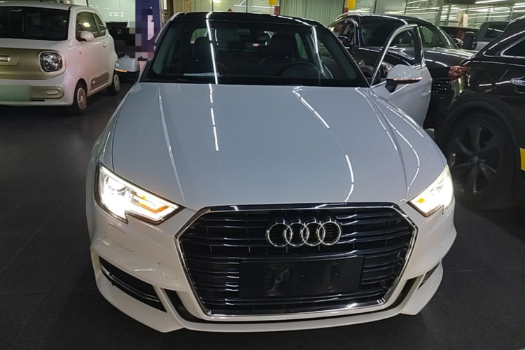 Audi A3 2018 صورة سيارة #3