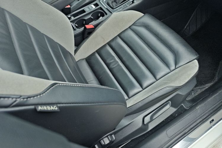 Volkswagen Golf 2019 #24 Volkswagen Golf 2019 car image #24