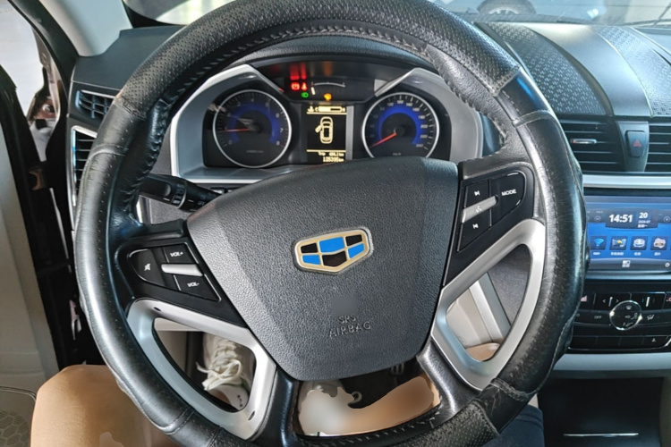 GEELY Emgrand 2015 #11 GEELY Emgrand 2015 car image #11