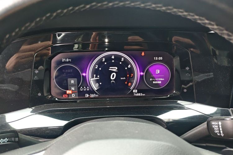 Volkswagen Golf 2021 car image #13