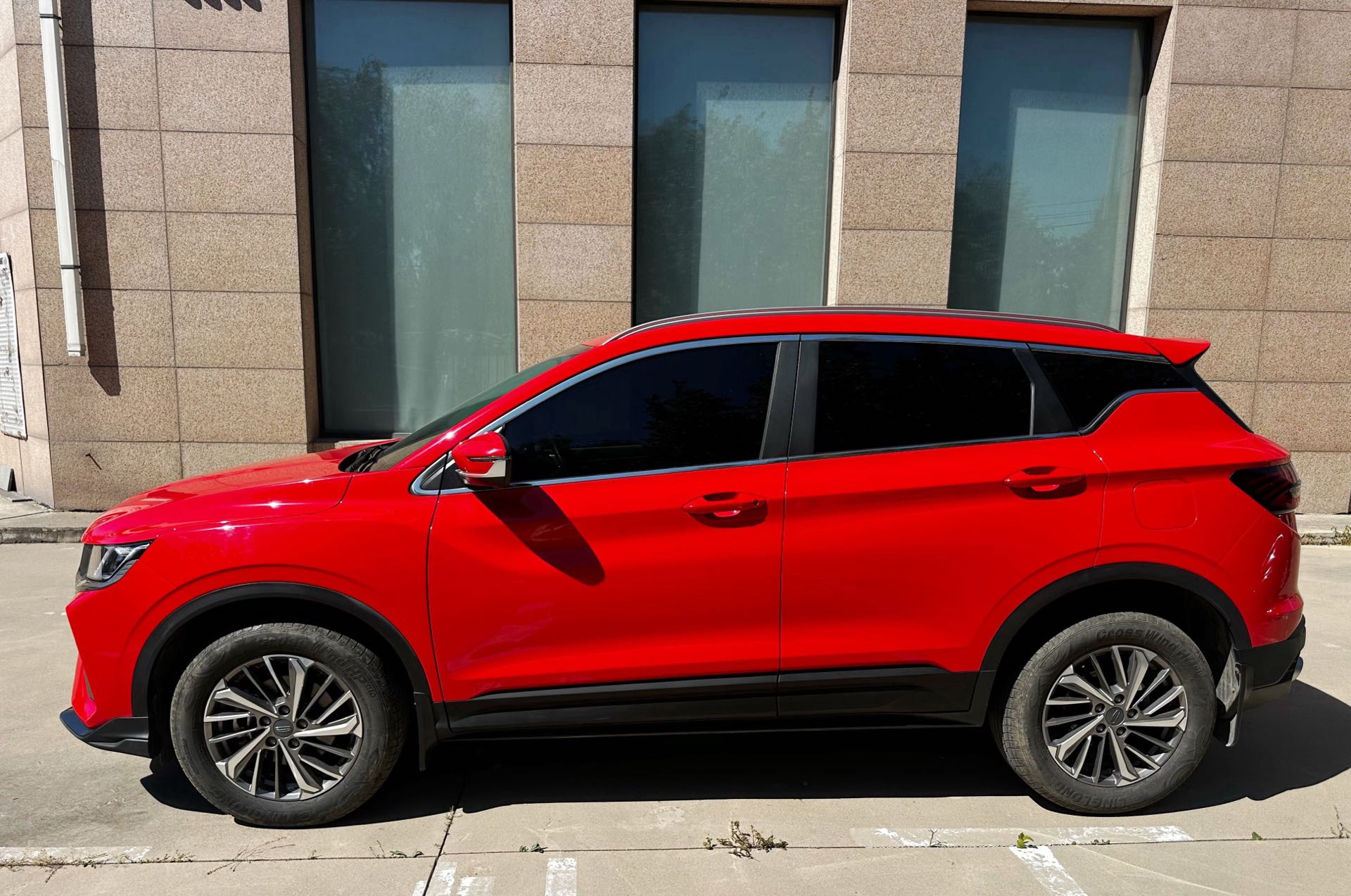 GEELY Coolray 2022 car image #3