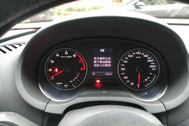 Audi A3 2019 immagine di auto #13