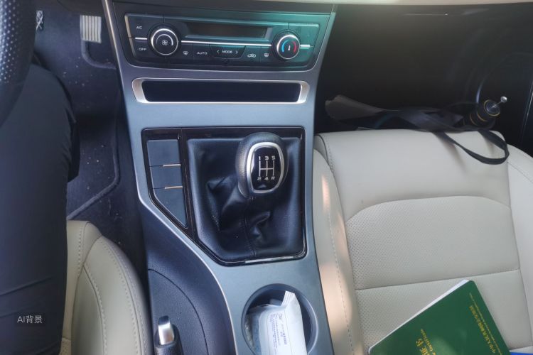 GEELY Emgrand 2018 #16 GEELY Emgrand 2018 car image #16