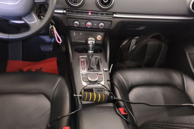 Audi A3 2015 car image #14