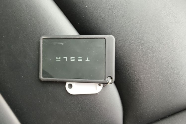 Tesla Model Y 2023 #9 Tesla Model Y 2023 car image #9