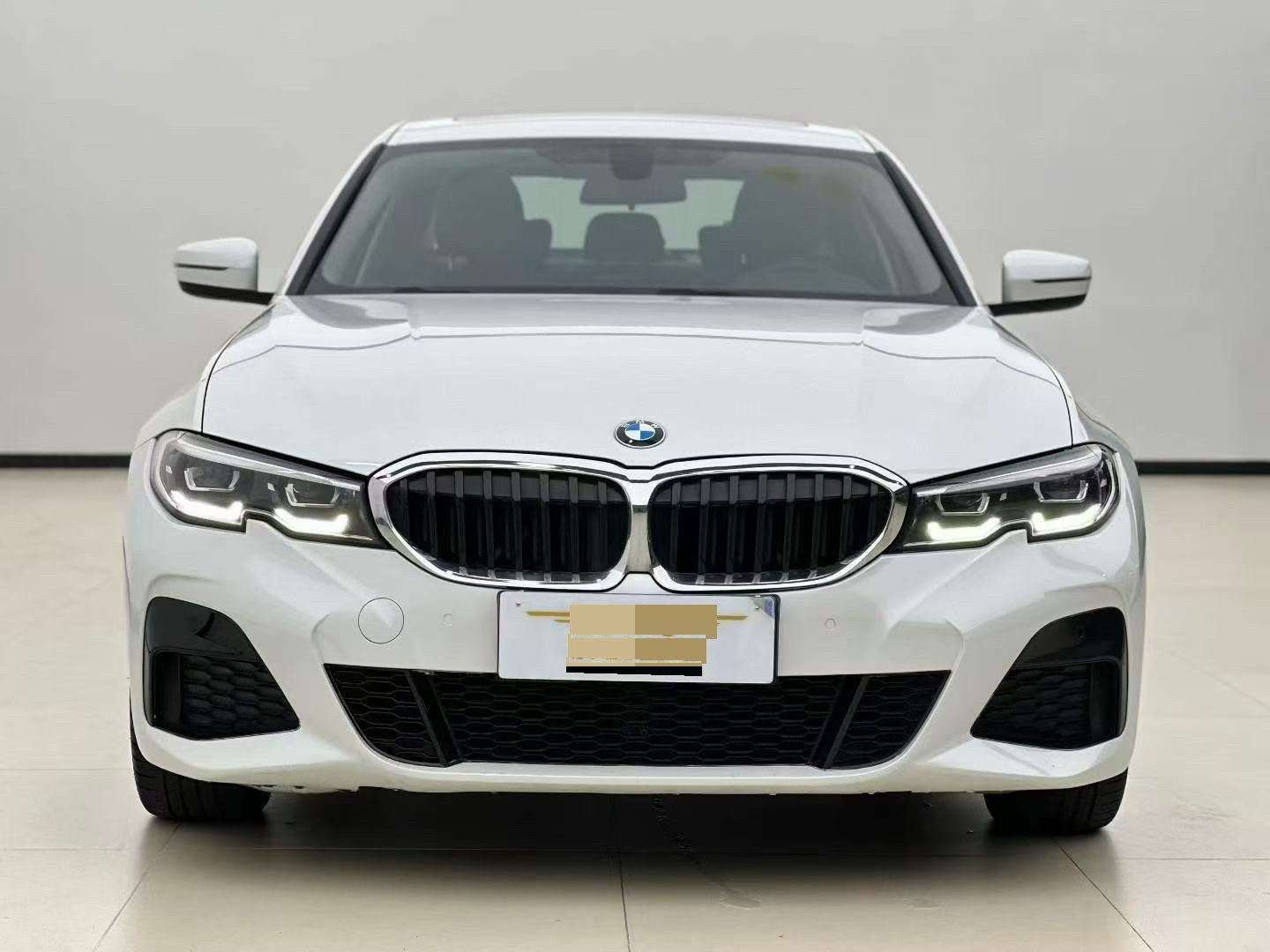 BMW 3 Series 2022 car image #2
