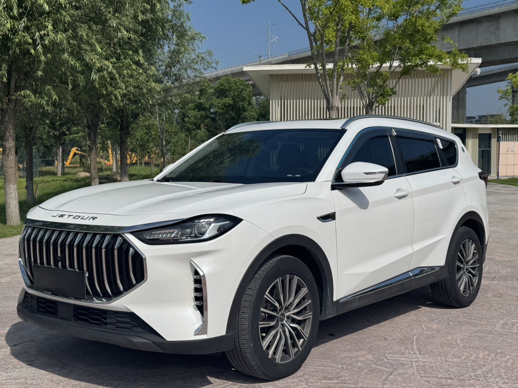 Jetour X70 PLUS 2024 car image 