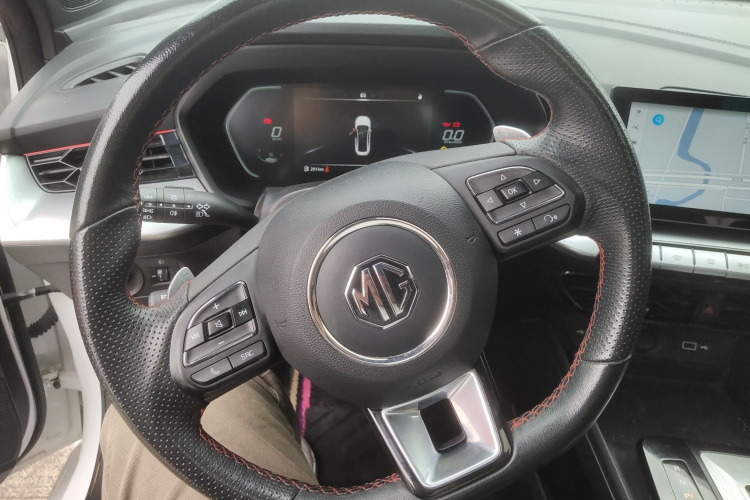 MG 5 2023 imagen de coche #15