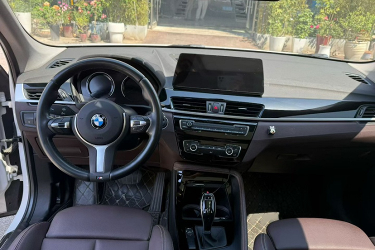 BMW X1 2020 car image #22