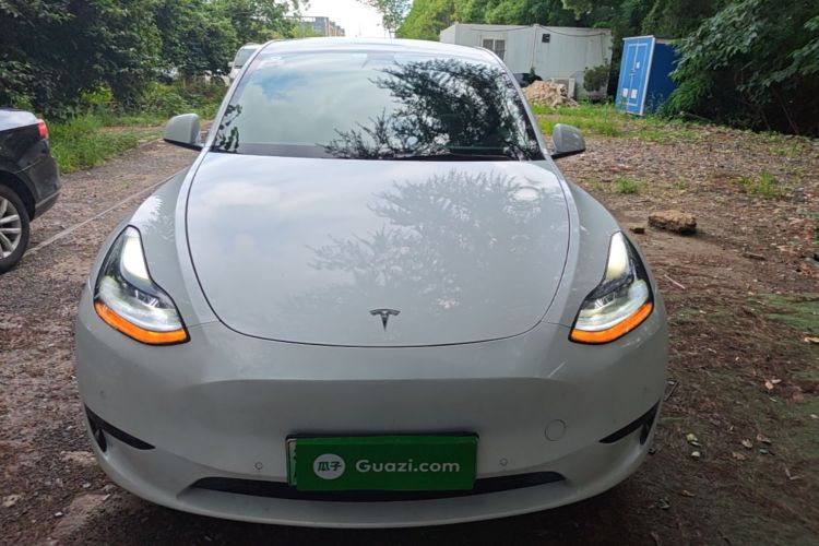 Tesla Model Y 2022 #3 Tesla Model Y 2022 car image #3