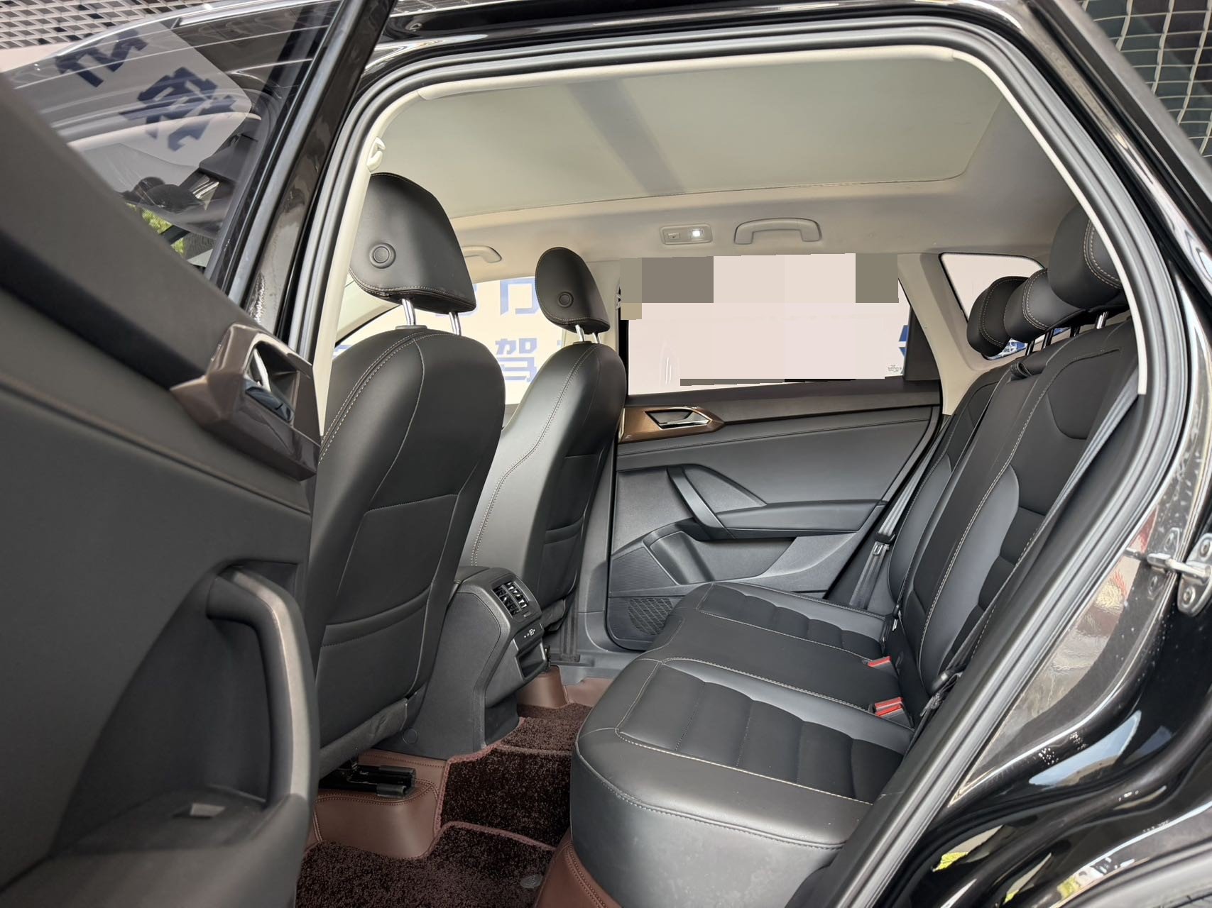 2023 car image #5