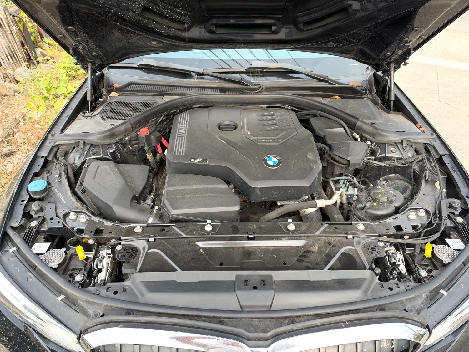 BMW 3 Series 2022 #6 BMW 3 Series 2022 car image #6