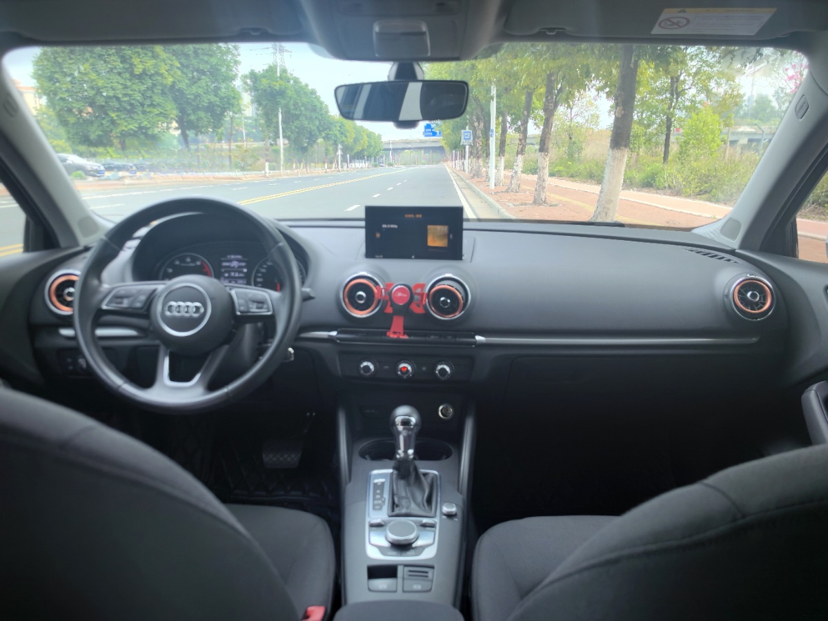 Audi A3 2019 car image #8