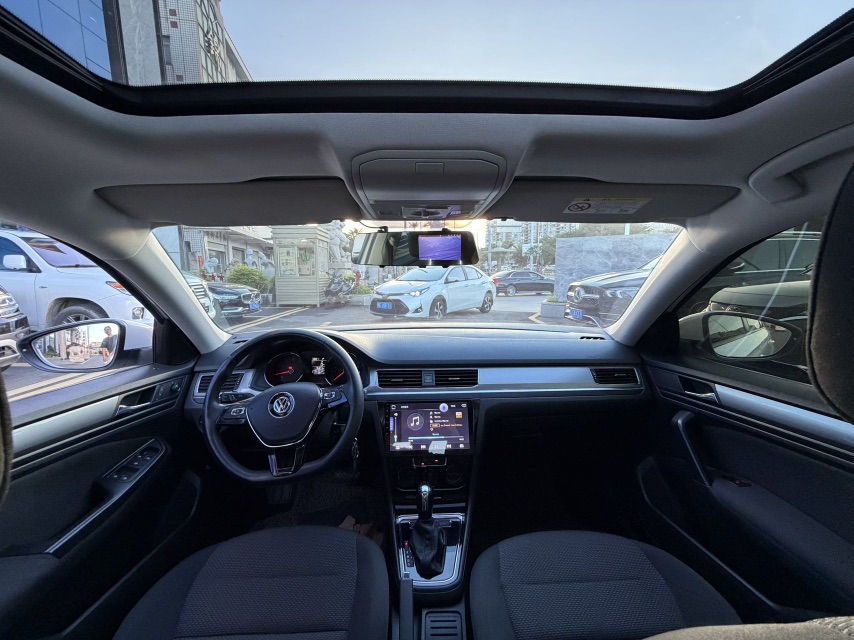 Volkswagen Bora 2019 #5 Volkswagen Bora 2019 car image #5