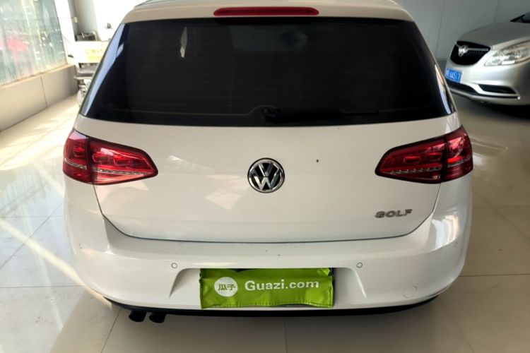 Volkswagen Golf 2015 car image #6