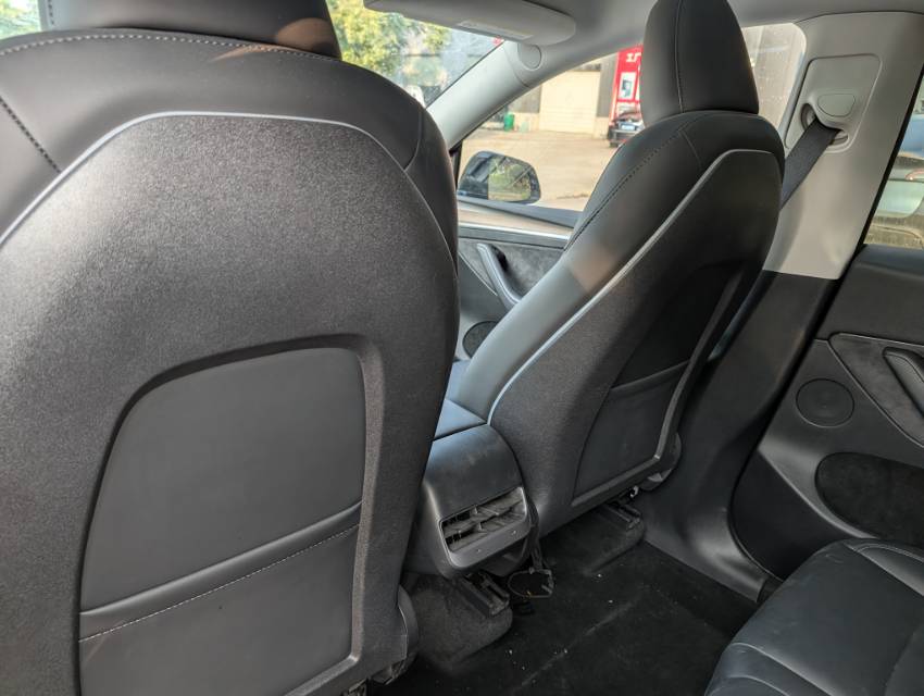 Tesla Model Y 2022 car image #6