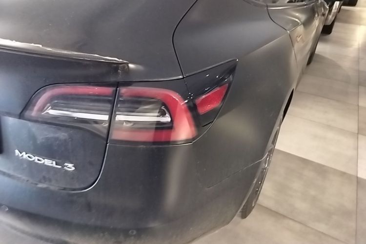 Tesla Model 3 2023 car image #8