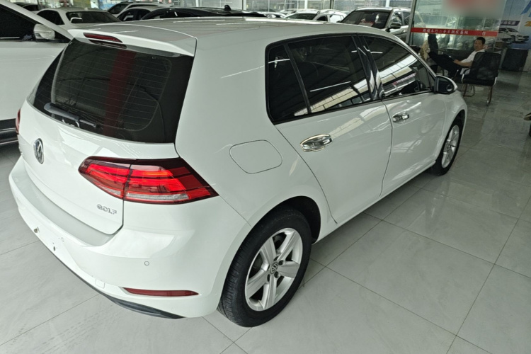 Volkswagen Golf 2019 #7 Volkswagen Golf 2019 car image #7