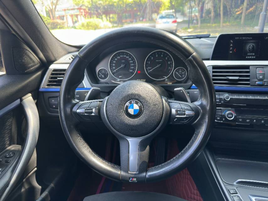 BMW 3 Series 2018 #8 BMW 3 Series 2018 car image #8