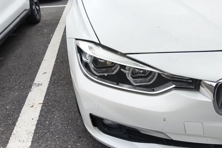 BMW 3 Series 2017 car image #8