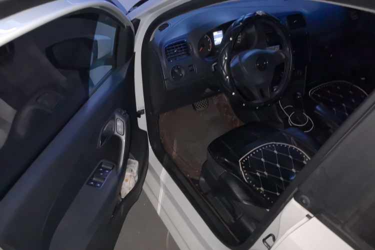 Volkswagen Polo 2017 #13 Volkswagen Polo 2017 car image #13