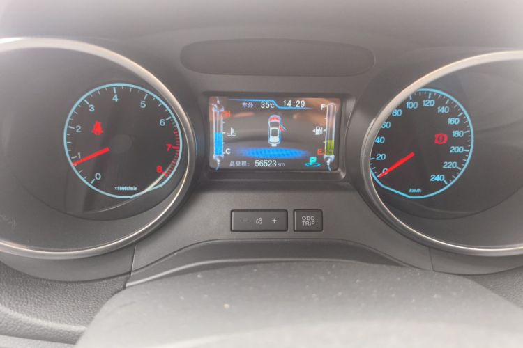 BYD Yuan 2016 #8 BYD Yuan 2016 car image #8