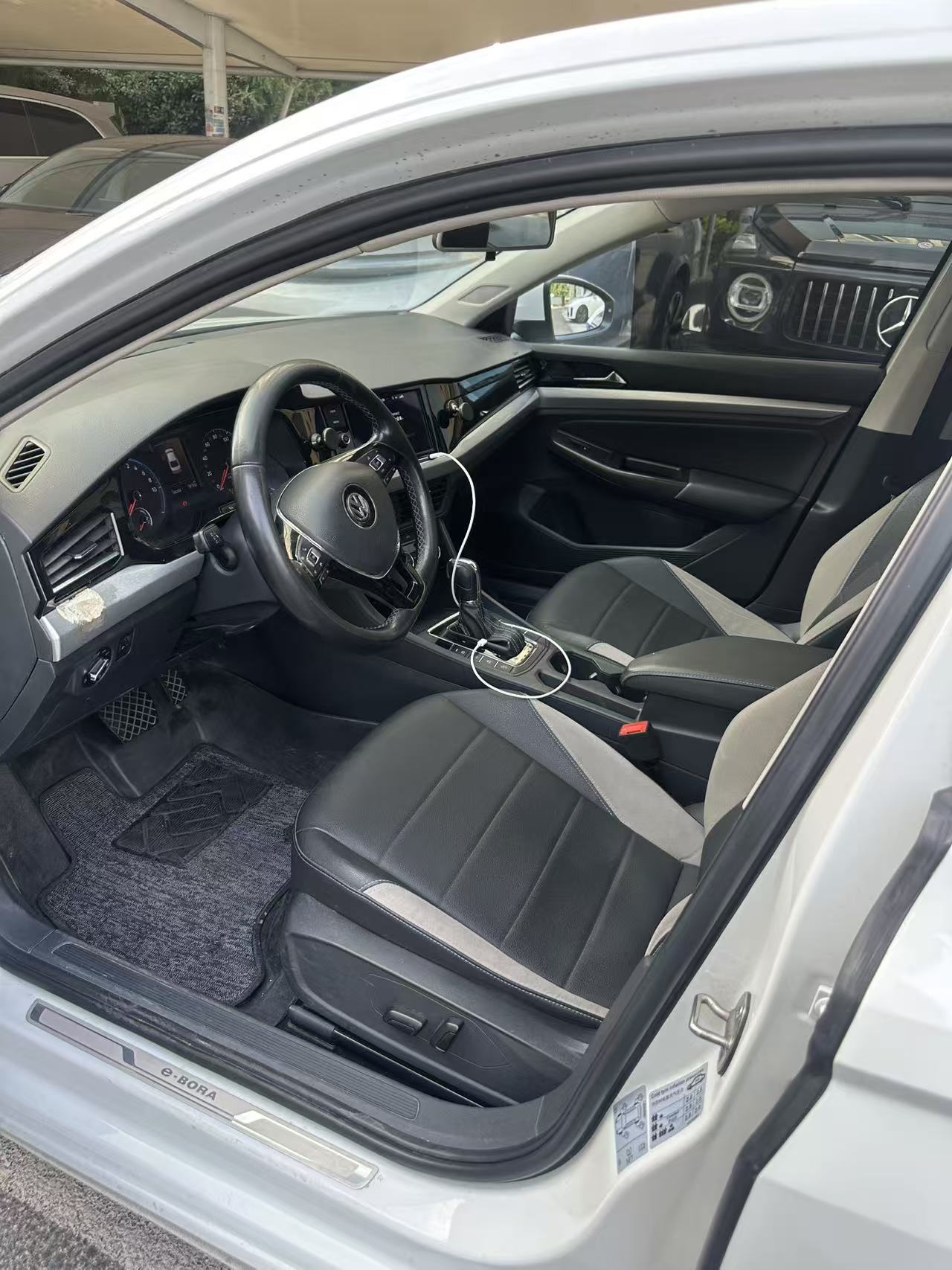 Volkswagen Bora Pure Electric 2021 imagen de coche #5