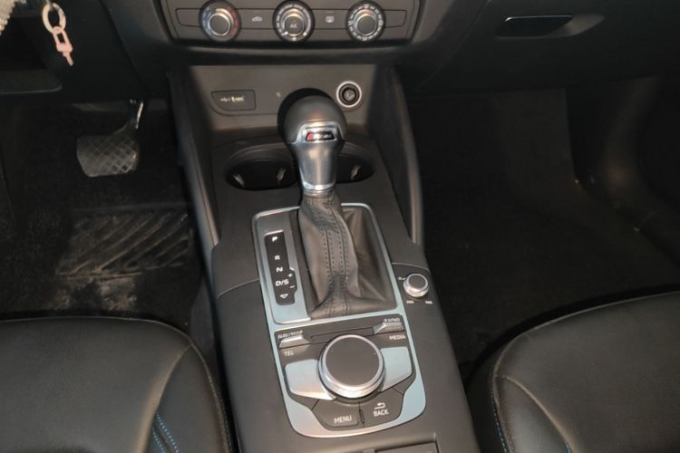 Audi A3 2020 car image #14