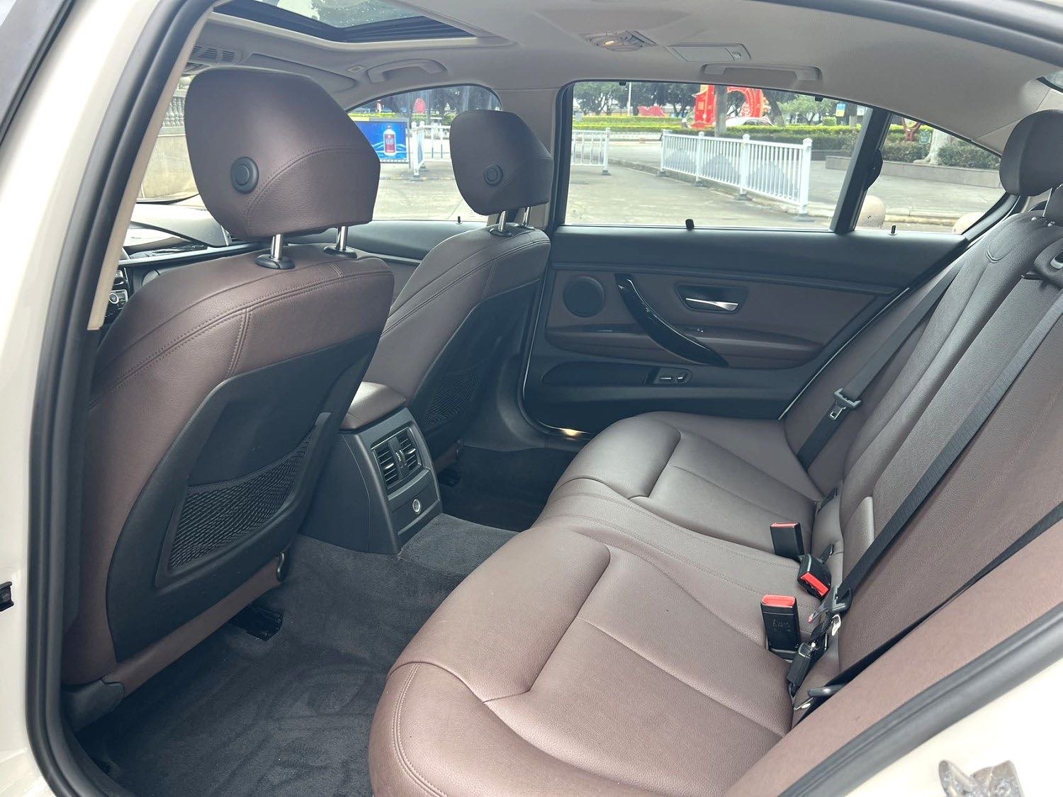 BMW 3 Series 2019 image de voiture #6