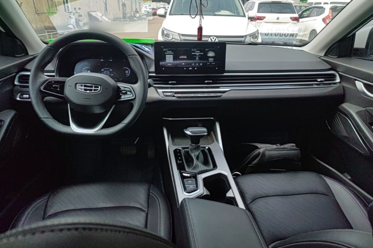GEELY Emgrand 2021 #10 GEELY Emgrand 2021 car image #10