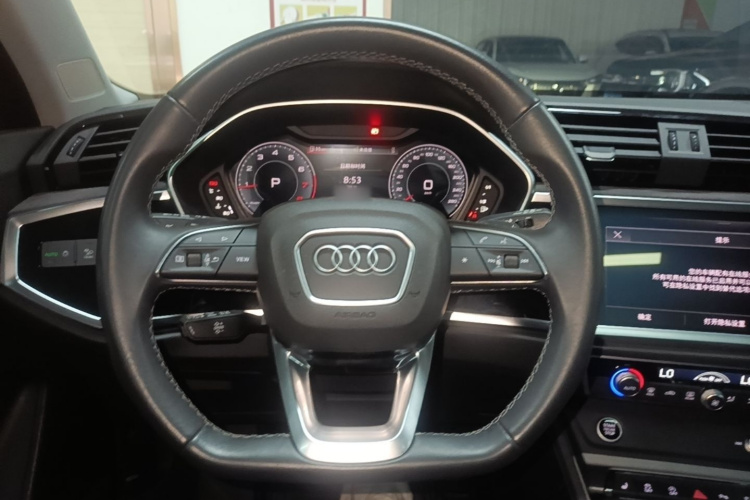 Audi Q3 2023 #11 Audi Q3 2023 car image #11
