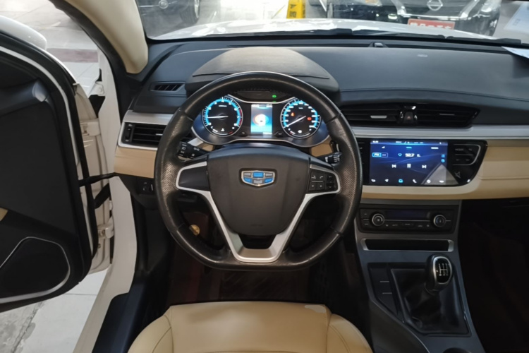 GEELY Emgrand 2018 car image #11
