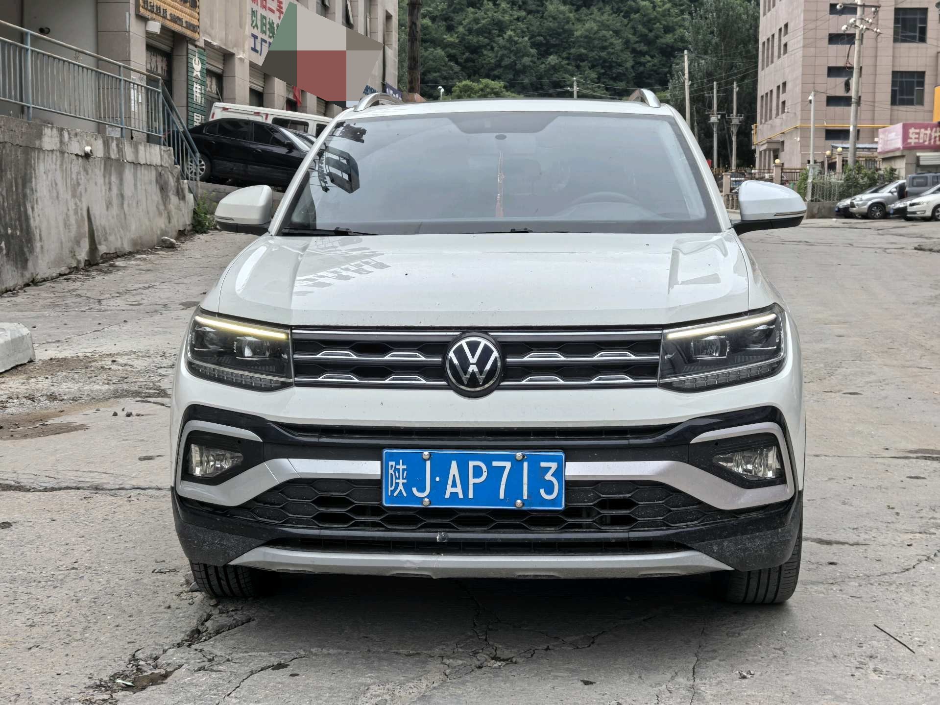 Volkswagen T-Cross 2022 immagine di auto #2
