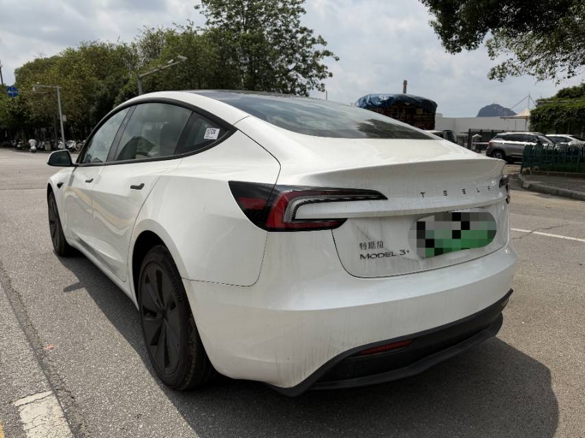 Tesla Model 3 2025 #10 Tesla Model 3 2025 car image #10