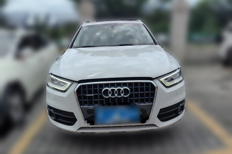 Audi Q3 2014 car image #3