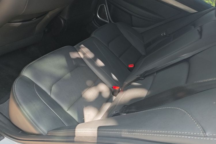 GEELY Emgrand 2020 car image #17