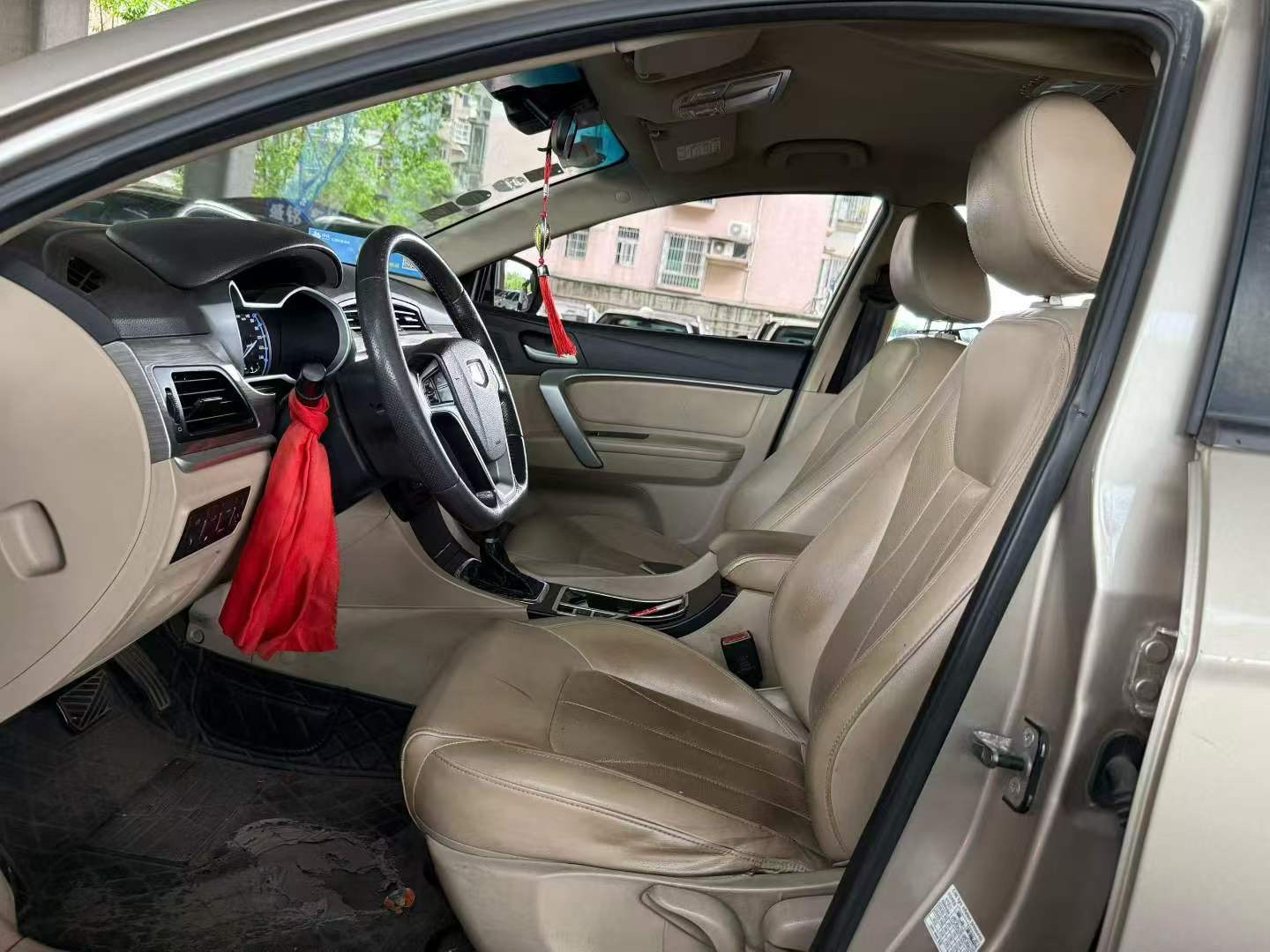 GEELY Emgrand 2017 car image #5