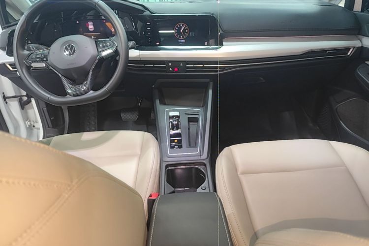 Volkswagen Golf 2022 #10 Volkswagen Golf 2022 صورة سيارة #10