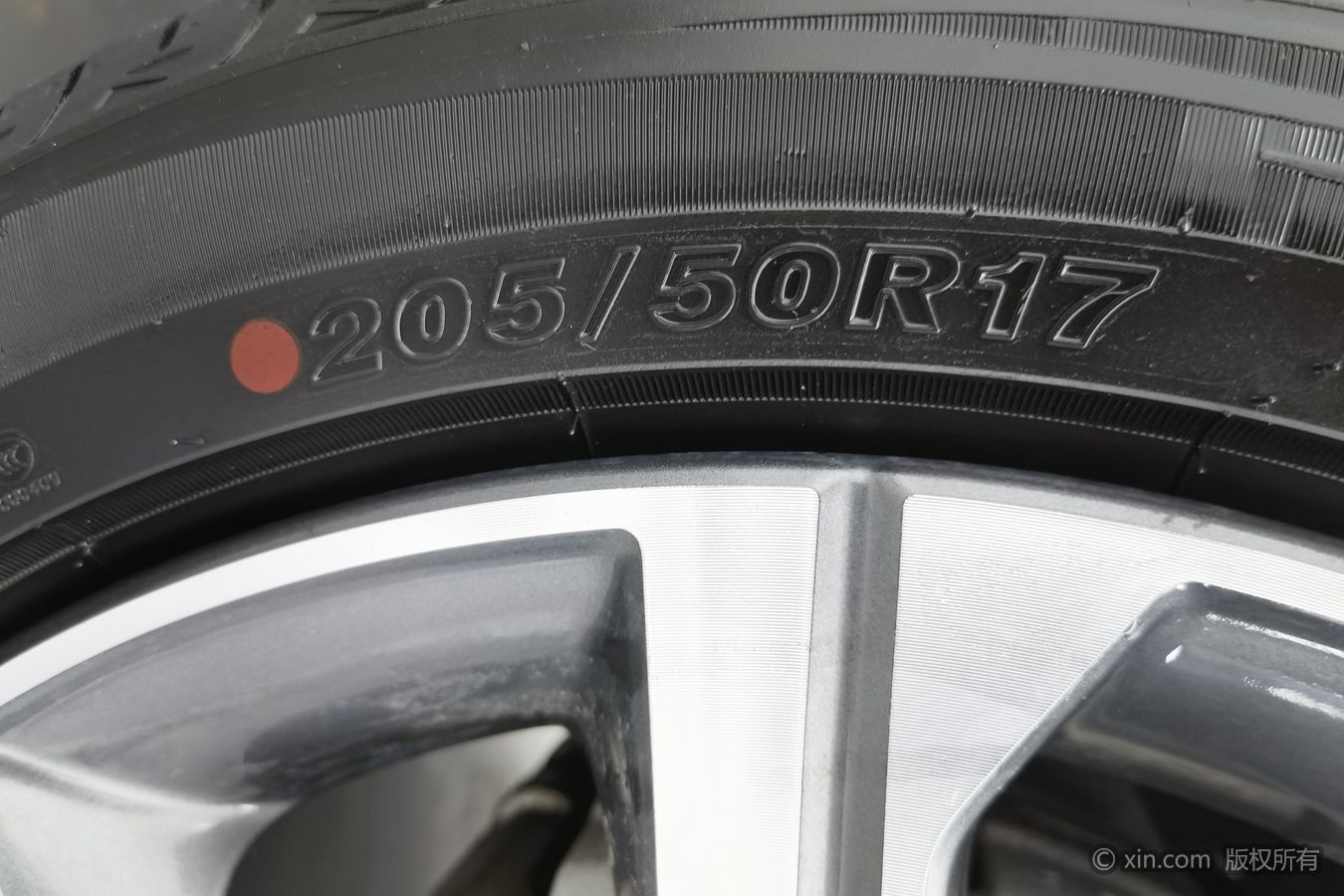 GEELY Emgrand 2024 car image #25