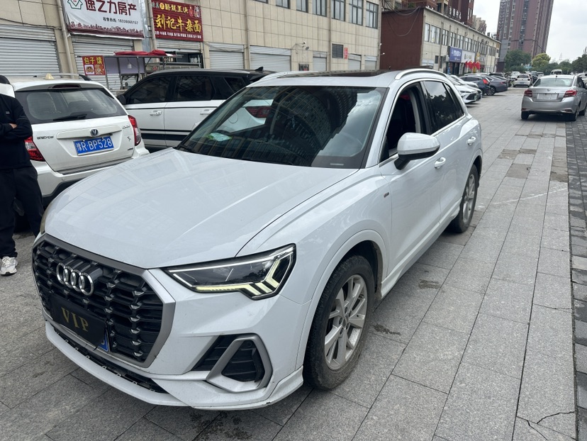 Audi Q3 2019 #3 Audi Q3 2019 car image #3